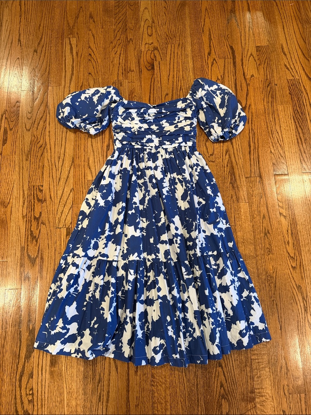 Blue and White Floral Puff-Sleeve Dress